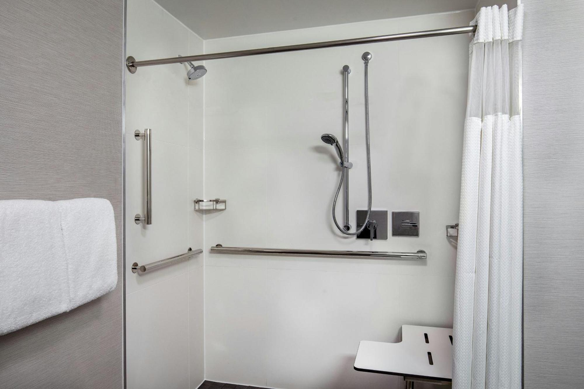 Courtyard By Marriott Boston Andover Exterior photo
