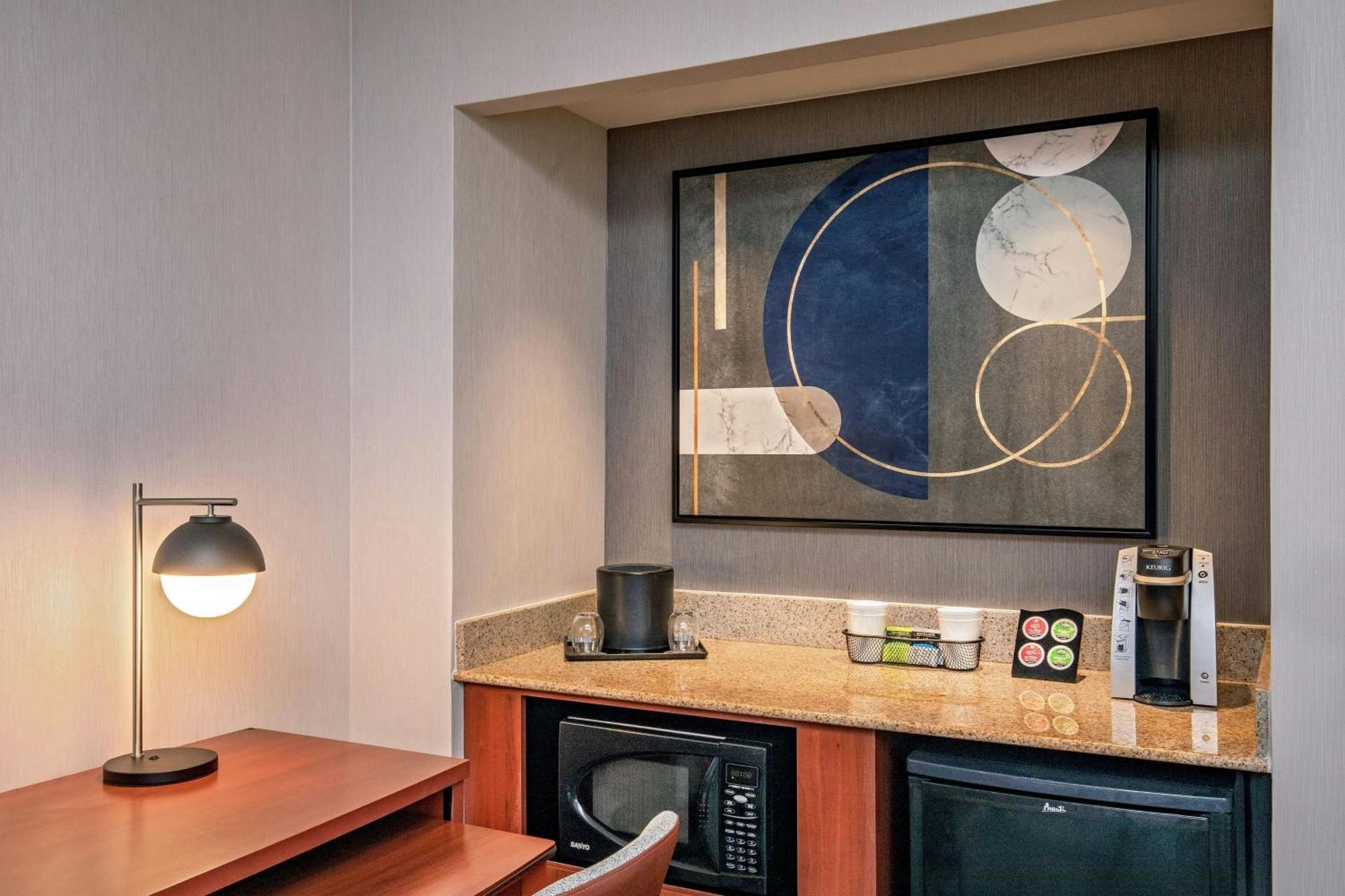 Courtyard By Marriott Boston Andover Exterior photo