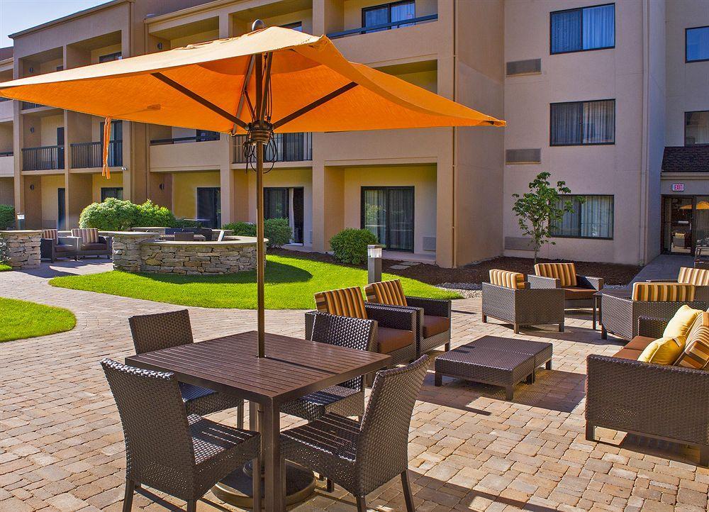 Courtyard By Marriott Boston Andover Exterior photo